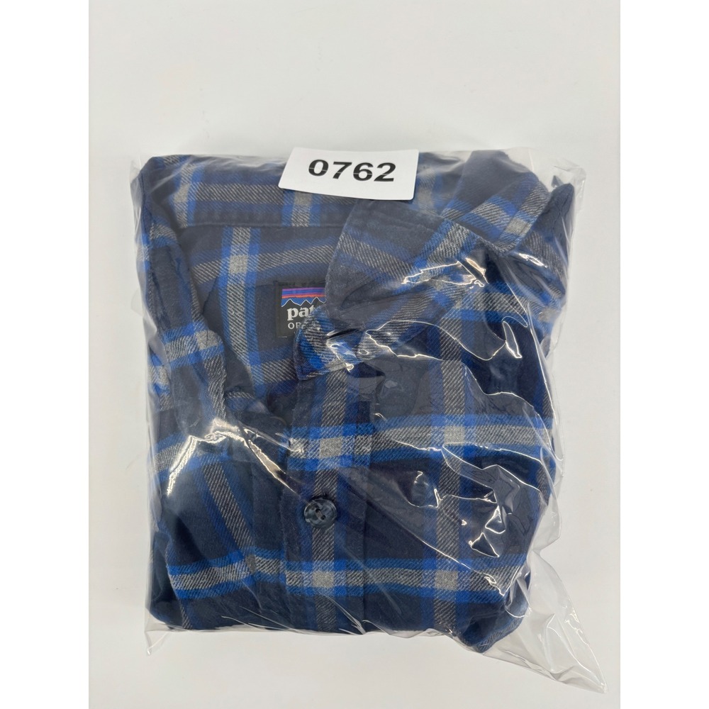 Patagonia Mens Organic Cotton Flannel Shirt Blue Grey Plaid Size M Long Sleeve - Picture 11 of 11